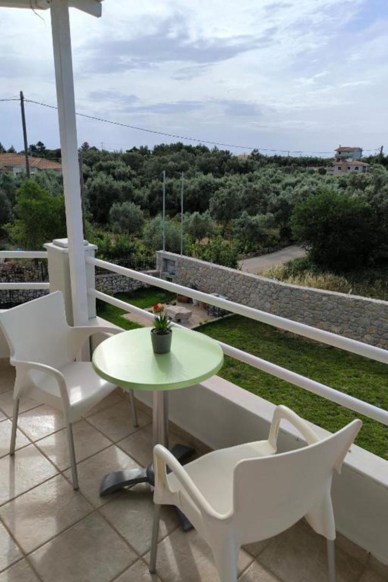 Villa Marina Tsoukaládhes Екстериор снимка